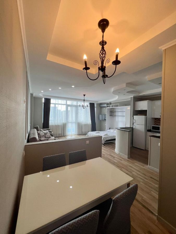 Luxure Apartments Batumi Exterior foto